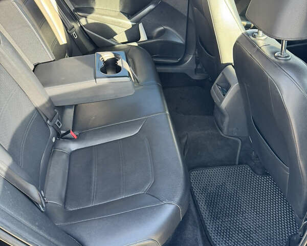 Черный Фольксваген Пассат, объемом двигателя 2.48 л и пробегом 290 тыс. км за 10200 $, фото 12 на Automoto.ua