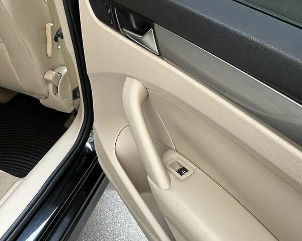 Чорний Фольксваген Пассат, об'ємом двигуна 1.8 л та пробігом 222 тис. км за 10400 $, фото 25 на Automoto.ua