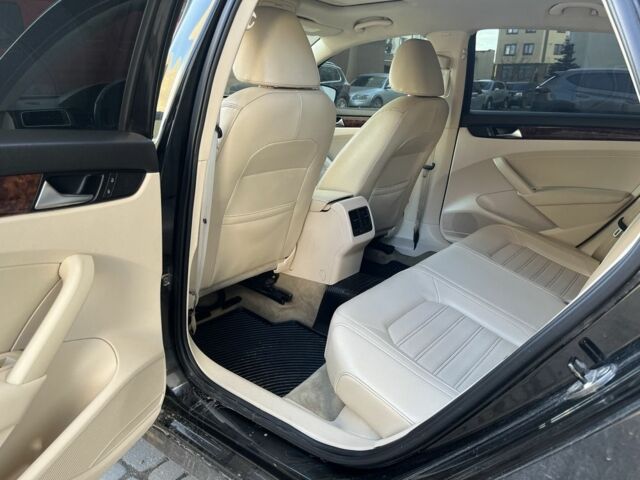 Черный Фольксваген Пассат, объемом двигателя 2.5 л и пробегом 187 тыс. км за 11200 $, фото 5 на Automoto.ua