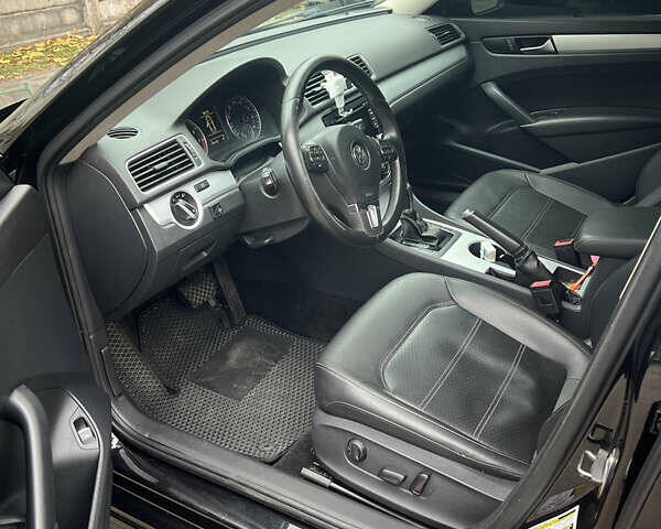 Чорний Фольксваген Пассат, об'ємом двигуна 2.48 л та пробігом 191 тис. км за 12100 $, фото 7 на Automoto.ua