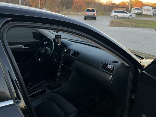 Фольксваген Пассат 2013 в Новоднестровск на Automoto.ua Черный Фольксваген Пассат, объемом двигателя 2 л и пробегом 293 тыс. км за 11500 $, фото 11 на Automoto.ua