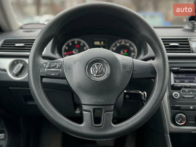 Чорний Фольксваген Пассат, об'ємом двигуна 2.48 л та пробігом 131 тис. км за 10200 $, фото 7 на Automoto.ua