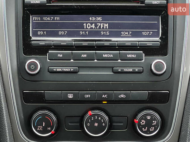 Чорний Фольксваген Пассат, об'ємом двигуна 2.48 л та пробігом 131 тис. км за 10200 $, фото 10 на Automoto.ua