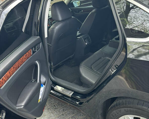 Черный Фольксваген Пассат, объемом двигателя 2.5 л и пробегом 277 тыс. км за 10900 $, фото 10 на Automoto.ua