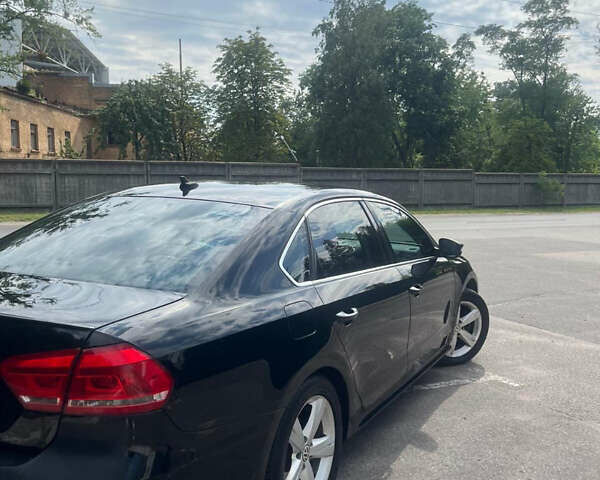 Фольксваген Пассат 2013 в Киеве на Automoto.ua Черный Фольксваген Пассат, объемом двигателя 2.5 л и пробегом 240 тыс. км за 10000 $, фото 5 на Automoto.ua