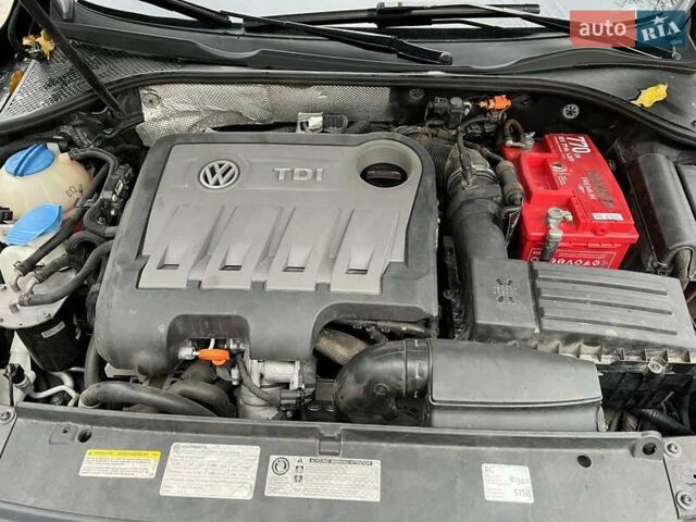 Черный Фольксваген Пассат, объемом двигателя 1.97 л и пробегом 167 тыс. км за 11300 $, фото 12 на Automoto.ua