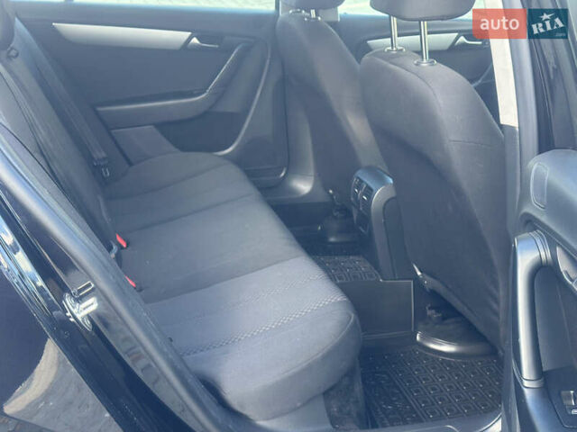 Черный Фольксваген Пассат, объемом двигателя 2 л и пробегом 267 тыс. км за 11500 $, фото 51 на Automoto.ua