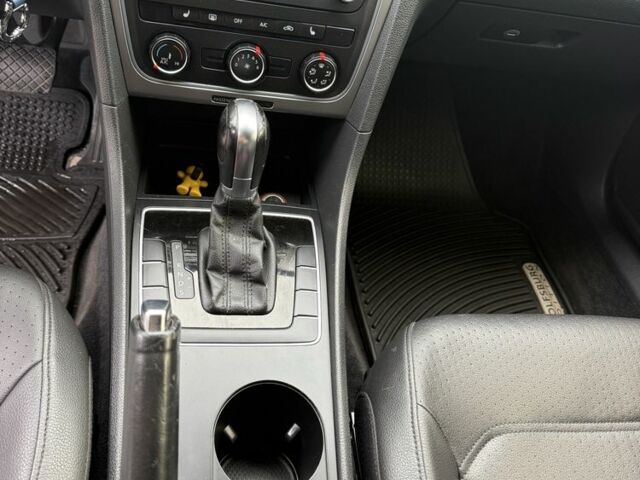 Чорний Фольксваген Пассат, об'ємом двигуна 2.5 л та пробігом 181 тис. км за 10399 $, фото 10 на Automoto.ua