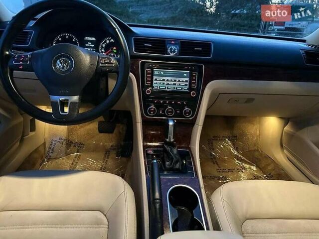 Чорний Фольксваген Пассат, об'ємом двигуна 2 л та пробігом 116 тис. км за 2400 $, фото 10 на Automoto.ua