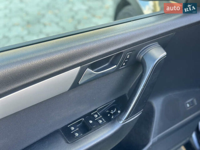 Фольксваген Пассат 2013 в Дубно на Automoto.ua Черный Фольксваген Пассат, объемом двигателя 2 л и пробегом 267 тыс. км за 11500 $, фото 46 на Automoto.ua