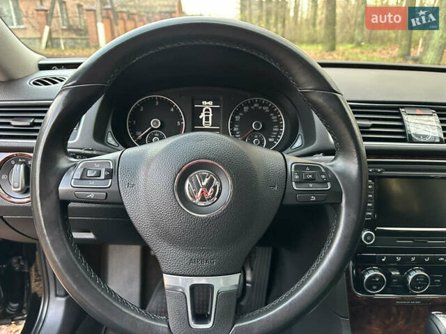 Чорний Фольксваген Пассат, об'ємом двигуна 2 л та пробігом 128 тис. км за 11300 $, фото 32 на Automoto.ua
