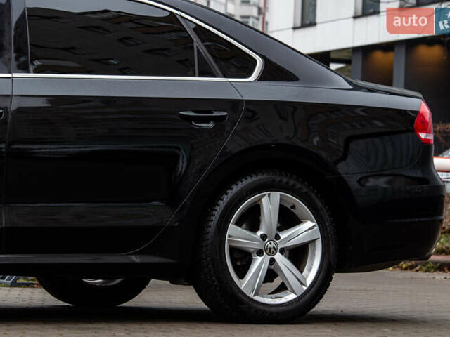 Чорний Фольксваген Пассат, об'ємом двигуна 2.5 л та пробігом 211 тис. км за 10300 $, фото 5 на Automoto.ua