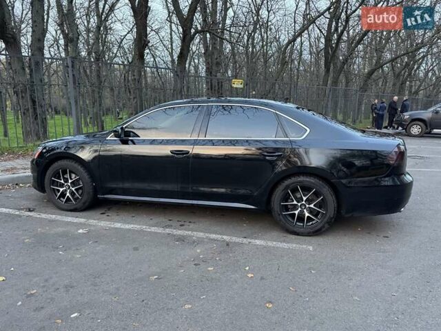 Черный Фольксваген Пассат, объемом двигателя 2.5 л и пробегом 267 тыс. км за 9800 $, фото 8 на Automoto.ua