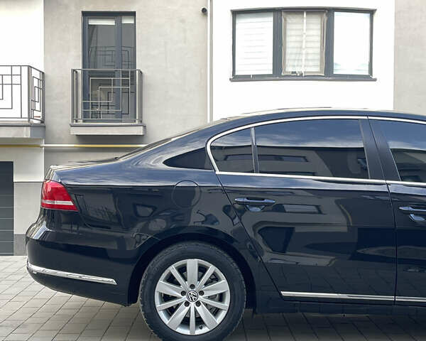 Фольксваген Пассат 2013 в Мукачеве на Automoto.ua Черный Фольксваген Пассат, объемом двигателя 1.97 л и пробегом 290 тыс. км за 10500 $, фото 4 на Automoto.ua