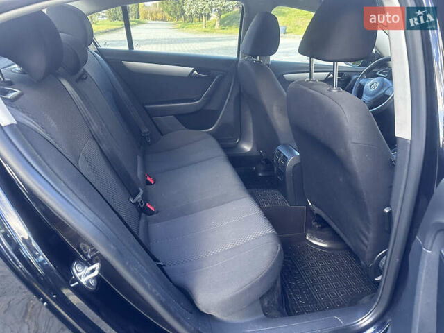 Черный Фольксваген Пассат, объемом двигателя 2 л и пробегом 267 тыс. км за 11500 $, фото 45 на Automoto.ua