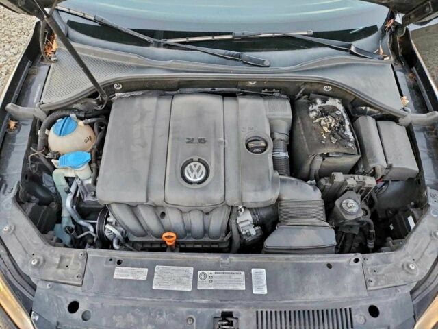 Черный Фольксваген Пассат, объемом двигателя 2.5 л и пробегом 105 тыс. км за 1200 $, фото 10 на Automoto.ua