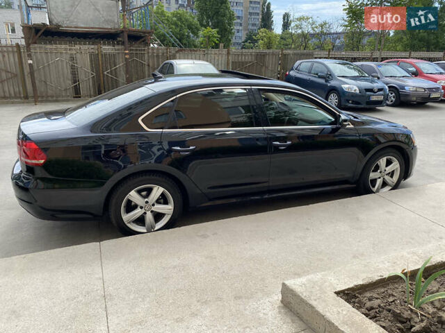 Чорний Фольксваген Пассат, об'ємом двигуна 2.48 л та пробігом 242 тис. км за 11000 $, фото 14 на Automoto.ua