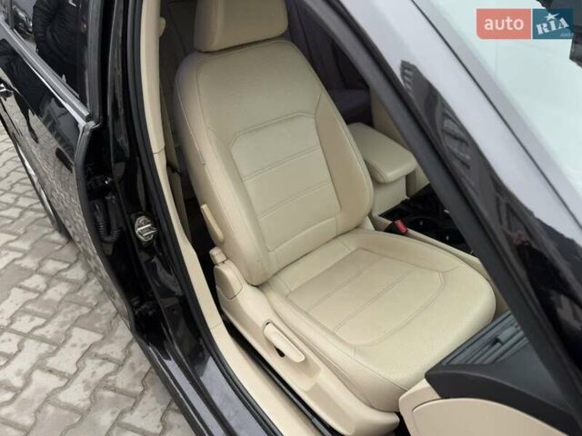 Черный Фольксваген Пассат, объемом двигателя 2.48 л и пробегом 320 тыс. км за 8799 $, фото 11 на Automoto.ua