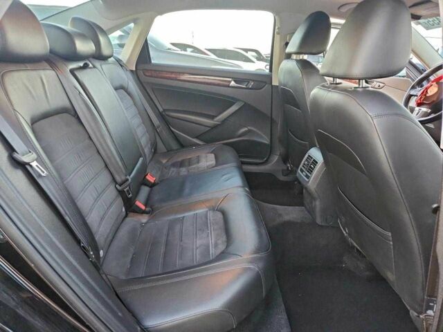 Черный Фольксваген Пассат, объемом двигателя 2.5 л и пробегом 105 тыс. км за 1200 $, фото 9 на Automoto.ua