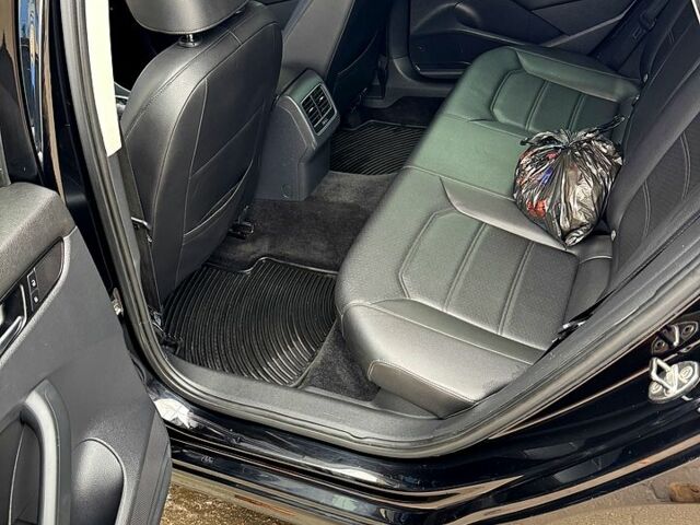 Черный Фольксваген Пассат, объемом двигателя 2.5 л и пробегом 316 тыс. км за 10000 $, фото 5 на Automoto.ua