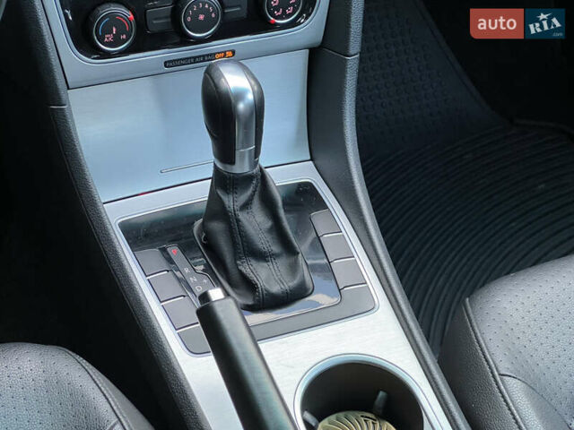 Фольксваген Пассат 2013 в Киеве на Automoto.ua Черный Фольксваген Пассат, объемом двигателя 2.5 л и пробегом 170 тыс. км за 10700 $, фото 38 на Automoto.ua