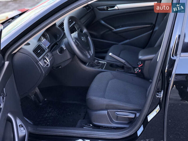 Чорний Фольксваген Пассат, об'ємом двигуна 2.5 л та пробігом 230 тис. км за 10700 $, фото 9 на Automoto.ua