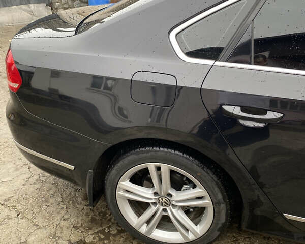 Черный Фольксваген Пассат, объемом двигателя 1.97 л и пробегом 220 тыс. км за 11700 $, фото 6 на Automoto.ua