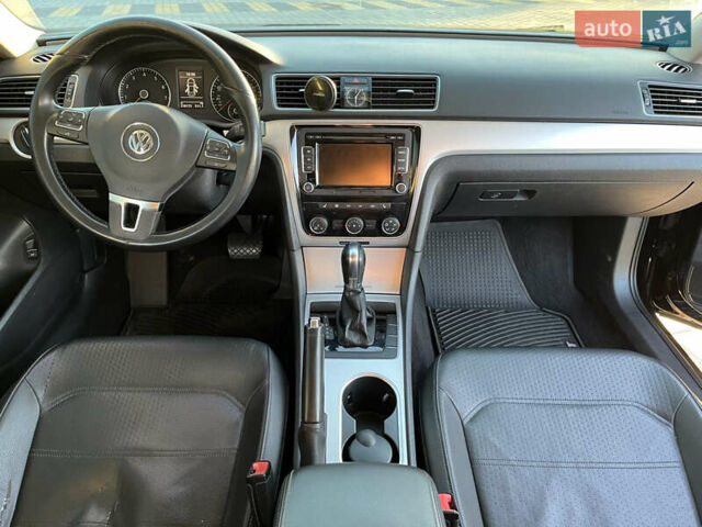 Черный Фольксваген Пассат, объемом двигателя 2.48 л и пробегом 210 тыс. км за 10900 $, фото 13 на Automoto.ua