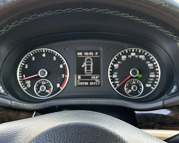 Черный Фольксваген Пассат, объемом двигателя 1.78 л и пробегом 230 тыс. км за 9500 $, фото 37 на Automoto.ua