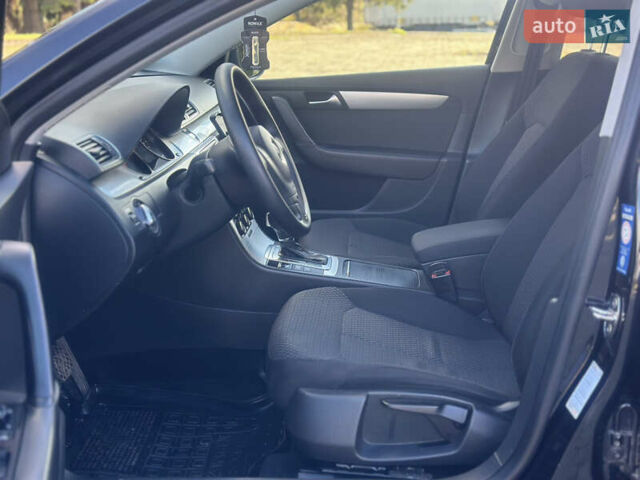 Фольксваген Пассат 2013 в Дубно на Automoto.ua Черный Фольксваген Пассат, объемом двигателя 2 л и пробегом 267 тыс. км за 11500 $, фото 44 на Automoto.ua