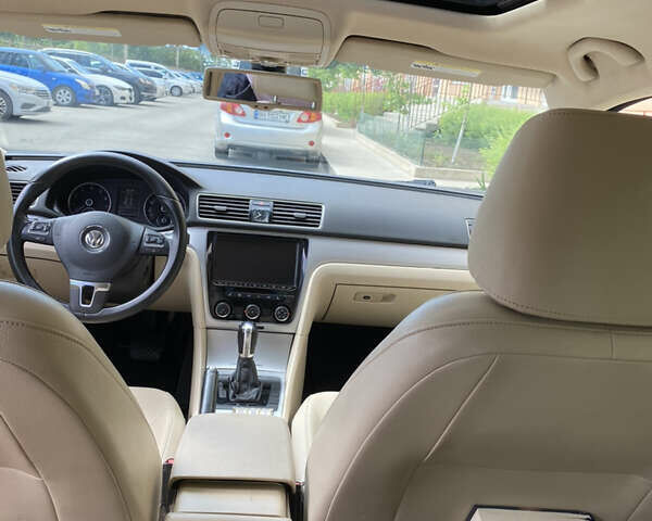 Чорний Фольксваген Пассат, об'ємом двигуна 2.48 л та пробігом 242 тис. км за 11000 $, фото 8 на Automoto.ua