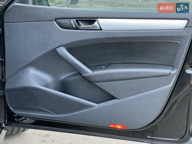 Фольксваген Пассат 2013 в Киеве на Automoto.ua Черный Фольксваген Пассат, объемом двигателя 2.5 л и пробегом 170 тыс. км за 10700 $, фото 50 на Automoto.ua