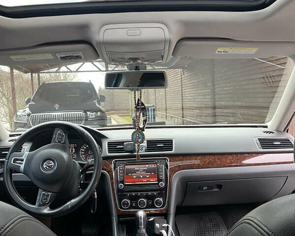 Черный Фольксваген Пассат, объемом двигателя 2.5 л и пробегом 277 тыс. км за 10900 $, фото 15 на Automoto.ua