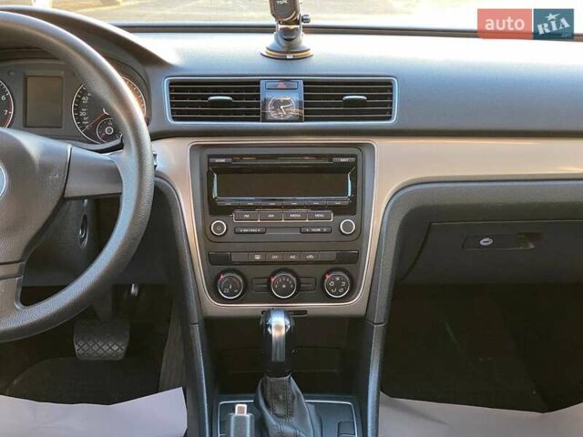 Чорний Фольксваген Пассат, об'ємом двигуна 2.48 л та пробігом 127 тис. км за 9800 $, фото 17 на Automoto.ua