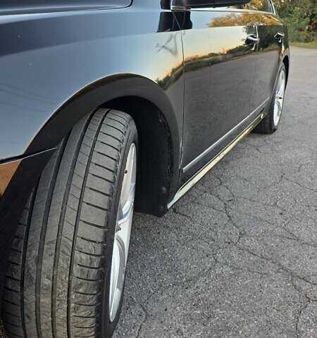 Чорний Фольксваген Пассат, об'ємом двигуна 2 л та пробігом 190 тис. км за 11700 $, фото 16 на Automoto.ua