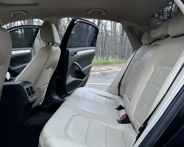 Черный Фольксваген Пассат, объемом двигателя 2.5 л и пробегом 267 тыс. км за 9800 $, фото 20 на Automoto.ua