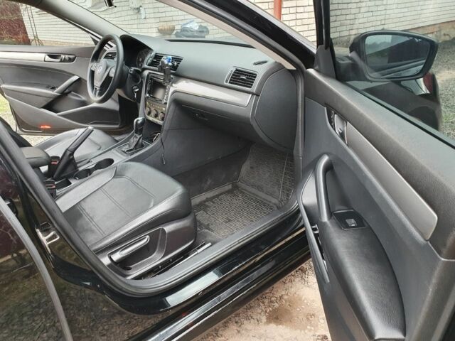 Черный Фольксваген Пассат, объемом двигателя 2.5 л и пробегом 224 тыс. км за 9633 $, фото 5 на Automoto.ua