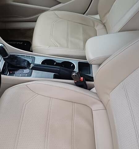 Чорний Фольксваген Пассат, об'ємом двигуна 1.97 л та пробігом 256 тис. км за 10500 $, фото 14 на Automoto.ua