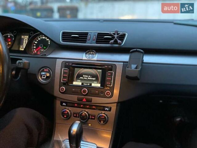 Черный Фольксваген Пассат, объемом двигателя 1.6 л и пробегом 275 тыс. км за 12999 $, фото 7 на Automoto.ua