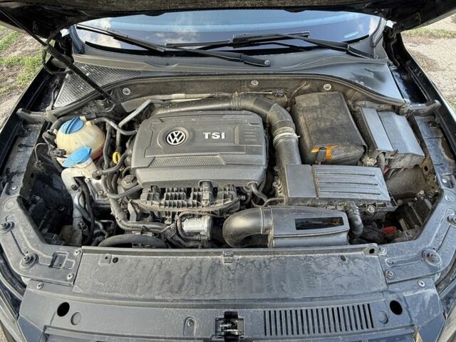 Черный Фольксваген Пассат, объемом двигателя 1.8 л и пробегом 293 тыс. км за 12500 $, фото 7 на Automoto.ua