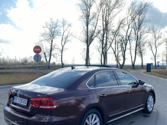 Чорний Фольксваген Пассат, об'ємом двигуна 2 л та пробігом 240 тис. км за 8799 $, фото 5 на Automoto.ua