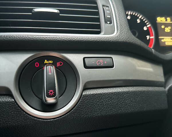 Чорний Фольксваген Пассат, об'ємом двигуна 1.8 л та пробігом 255 тис. км за 10100 $, фото 35 на Automoto.ua