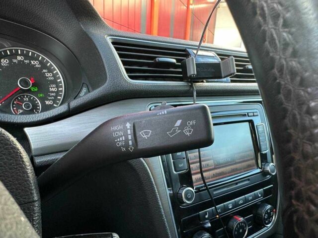 Черный Фольксваген Пассат, объемом двигателя 0 л и пробегом 223 тыс. км за 9490 $, фото 22 на Automoto.ua