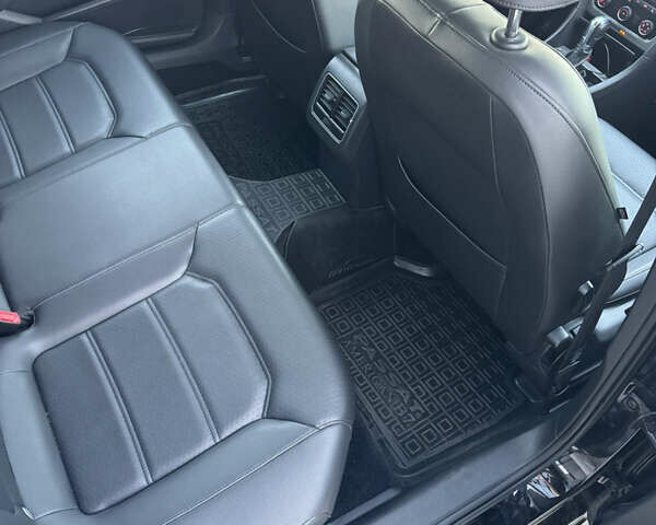 Черный Фольксваген Пассат, объемом двигателя 2 л и пробегом 246 тыс. км за 12499 $, фото 27 на Automoto.ua