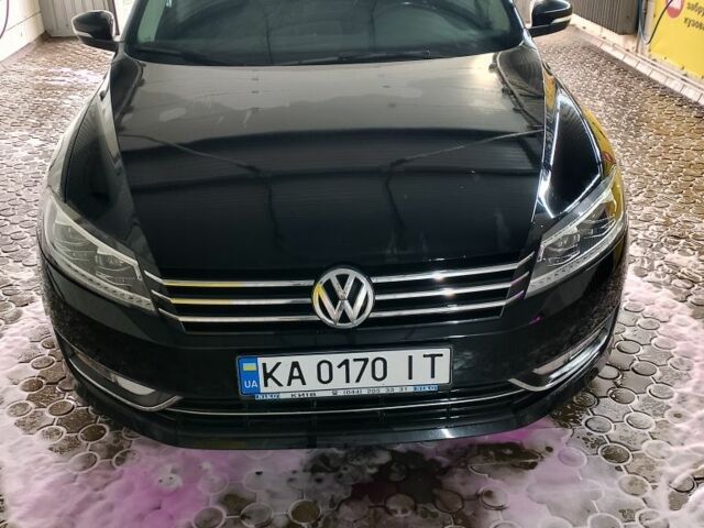 Черный Фольксваген Пассат, объемом двигателя 2 л и пробегом 180 тыс. км за 10599 $, фото 6 на Automoto.ua