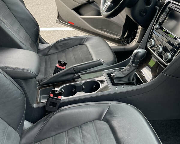 Черный Фольксваген Пассат, объемом двигателя 1.8 л и пробегом 80 тыс. км за 15400 $, фото 33 на Automoto.ua