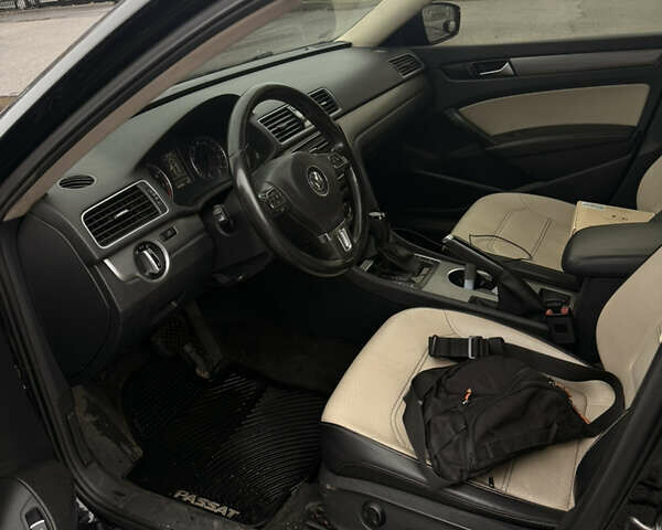 Черный Фольксваген Пассат, объемом двигателя 1.8 л и пробегом 246 тыс. км за 9300 $, фото 6 на Automoto.ua