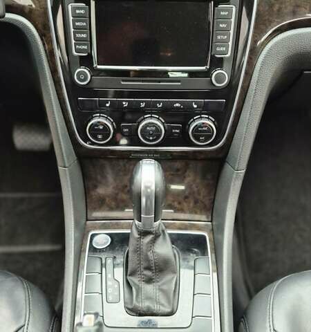 Чорний Фольксваген Пассат, об'ємом двигуна 1.97 л та пробігом 215 тис. км за 11900 $, фото 14 на Automoto.ua