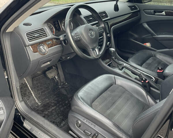 Черный Фольксваген Пассат, объемом двигателя 1.8 л и пробегом 80 тыс. км за 15400 $, фото 21 на Automoto.ua