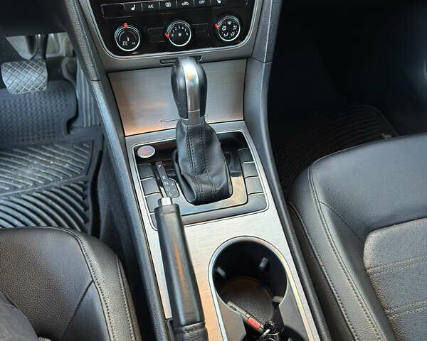 Чорний Фольксваген Пассат, об'ємом двигуна 1.8 л та пробігом 184 тис. км за 11000 $, фото 12 на Automoto.ua